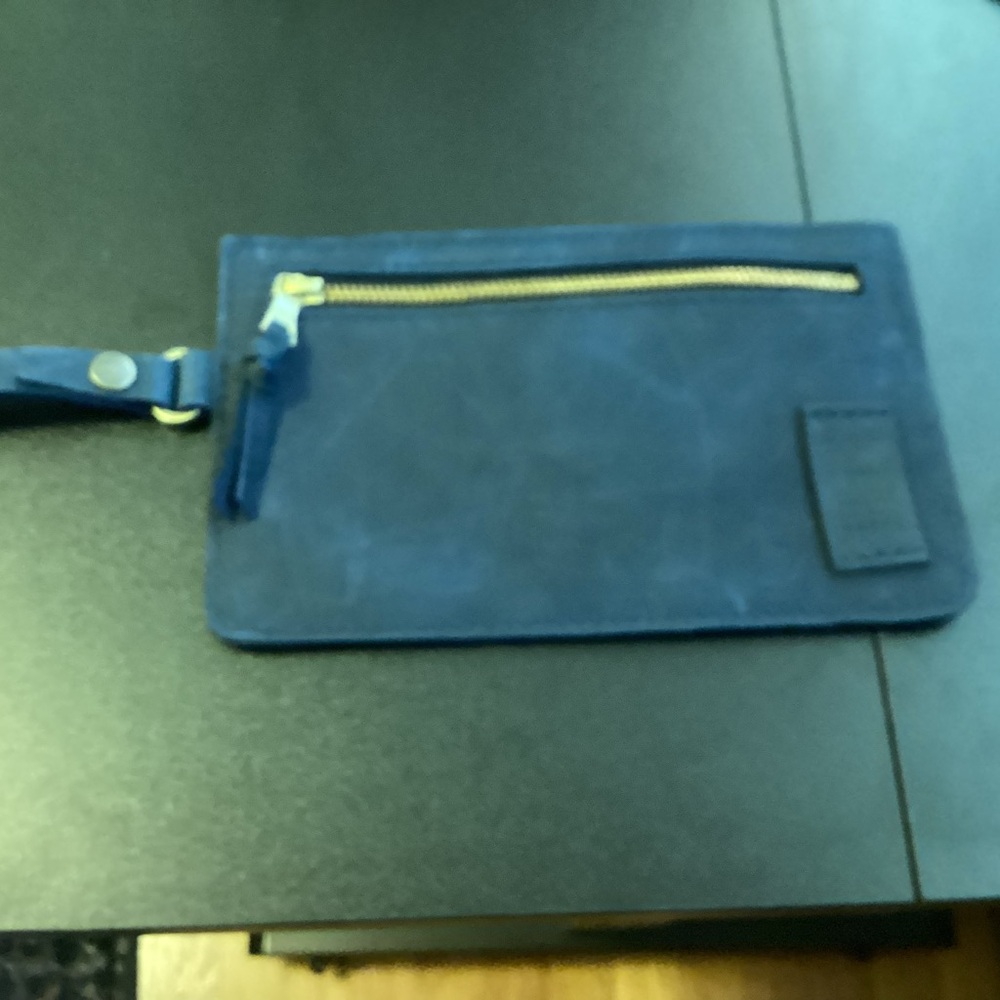 Portland Leather Adriana pouch